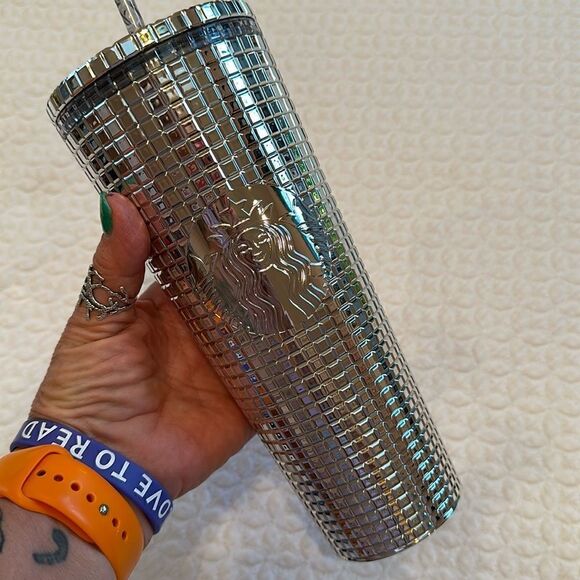 Starbucks 2023  Venti Tumbler - MIRRORBALL SILVER 24 oz - Picture 1 of 5